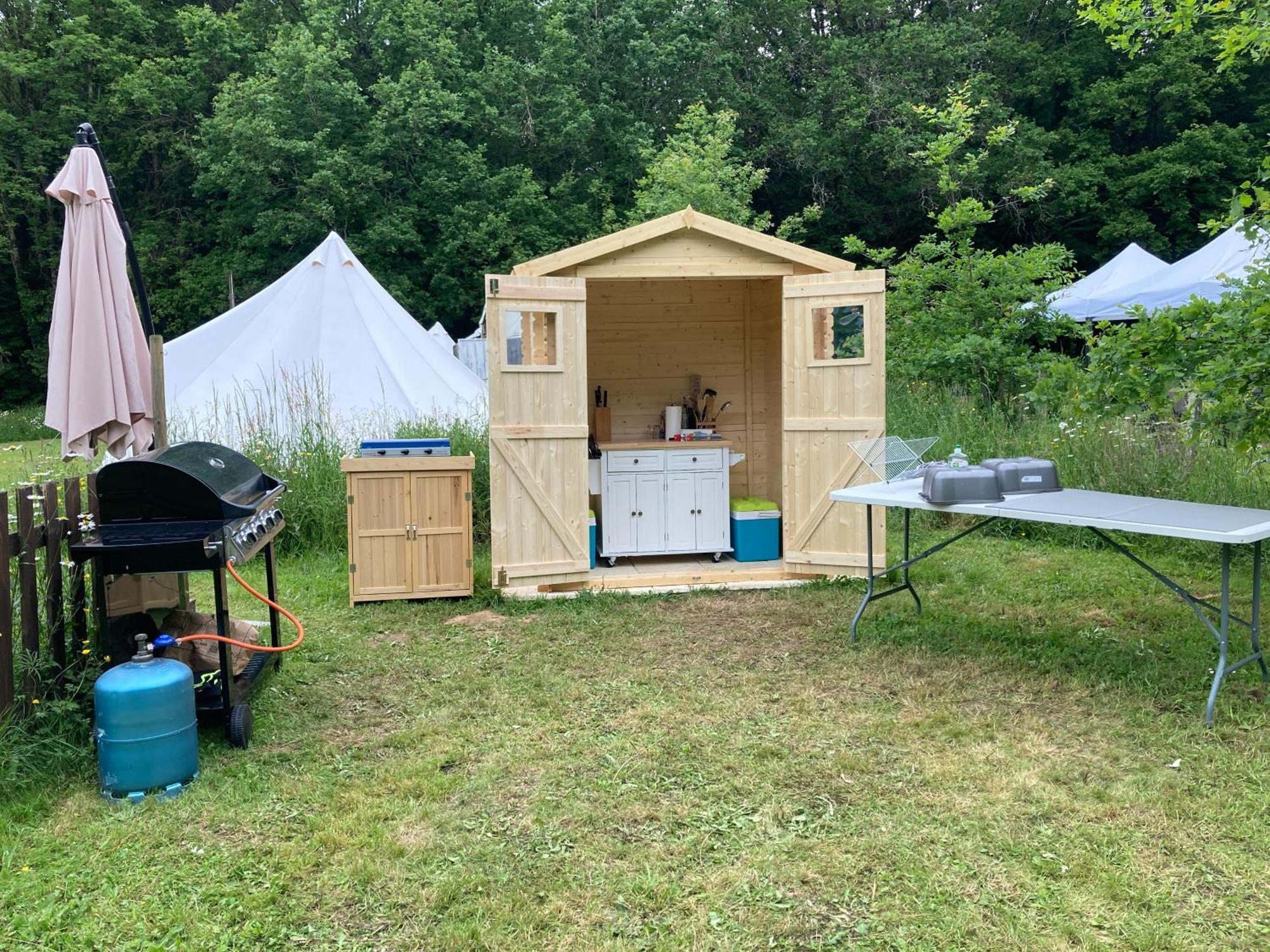 Au Pre Fleuri Eco Glamping Hotel Le Lindois Exterior foto